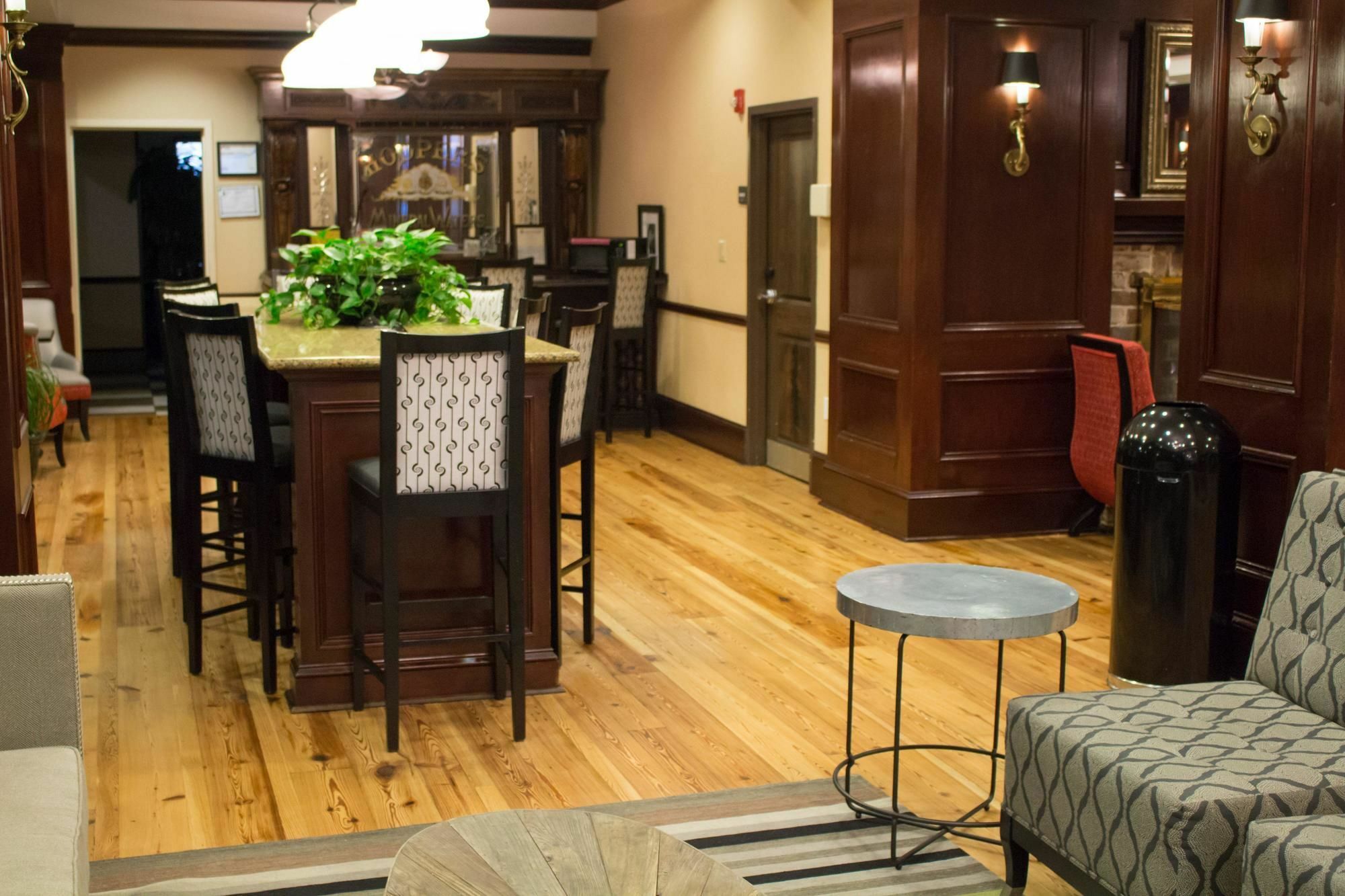 Hampton Inn Savannah Historic District Esterno foto