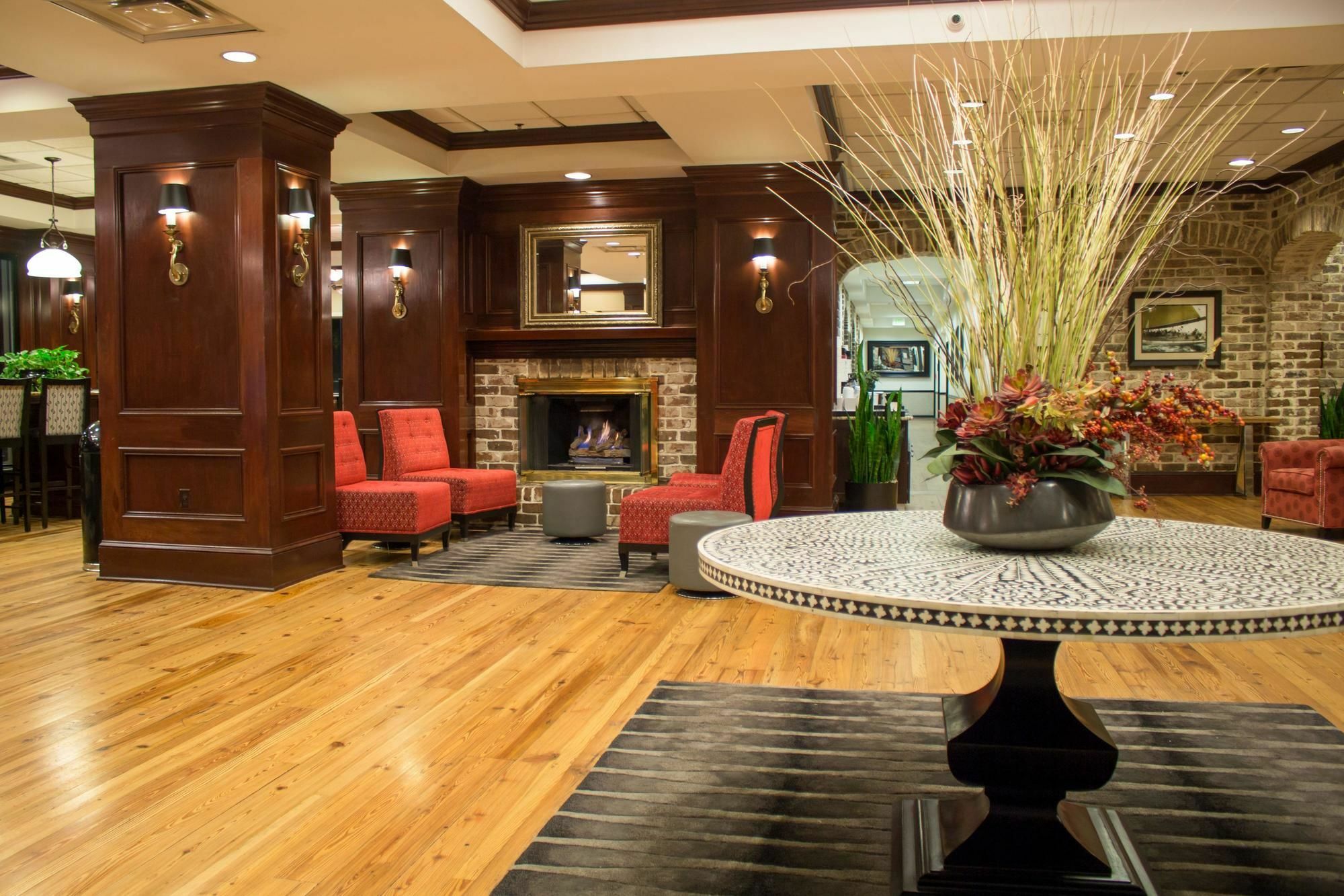 Hampton Inn Savannah Historic District Esterno foto